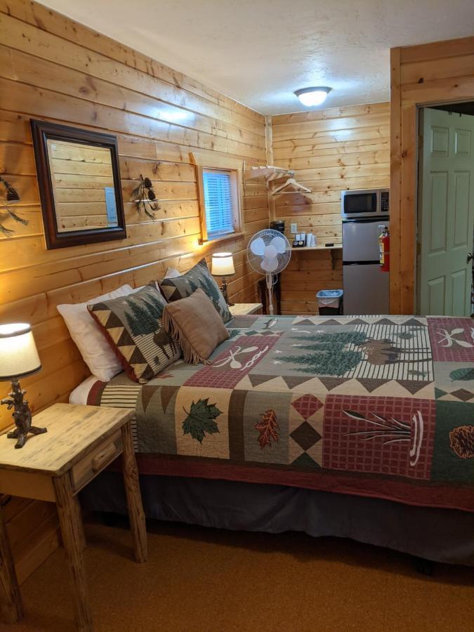9 Bar W Cabins West Yellowstone Exteriör bild
