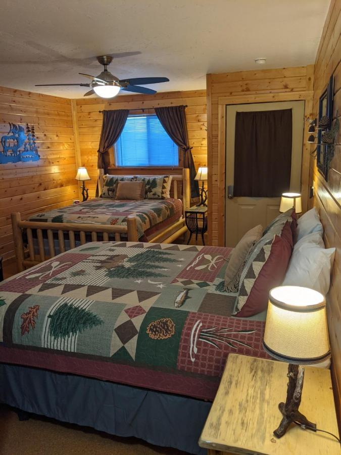 9 Bar W Cabins West Yellowstone Exteriör bild