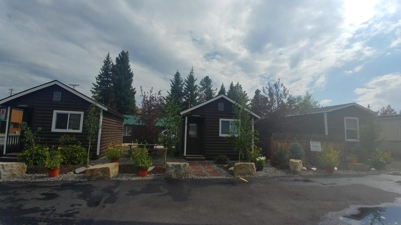 9 Bar W Cabins West Yellowstone Exteriör bild
